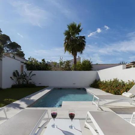 Chalet Beachfront With Pool, Puerto Pollenca *