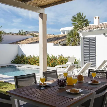 Beachfront With Pool, Puerto Pollenca *