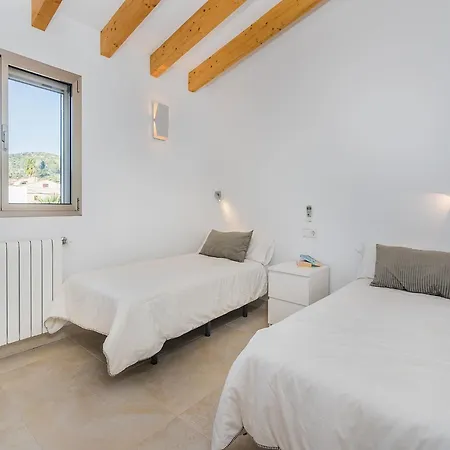 Chalet Beachfront With Pool, Puerto Pollenca