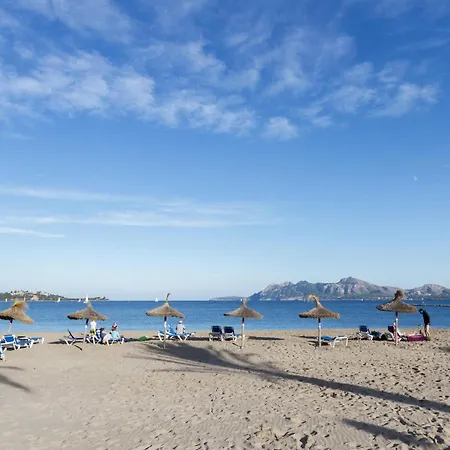 Chalet Beachfront With Pool, Puerto Pollenca
